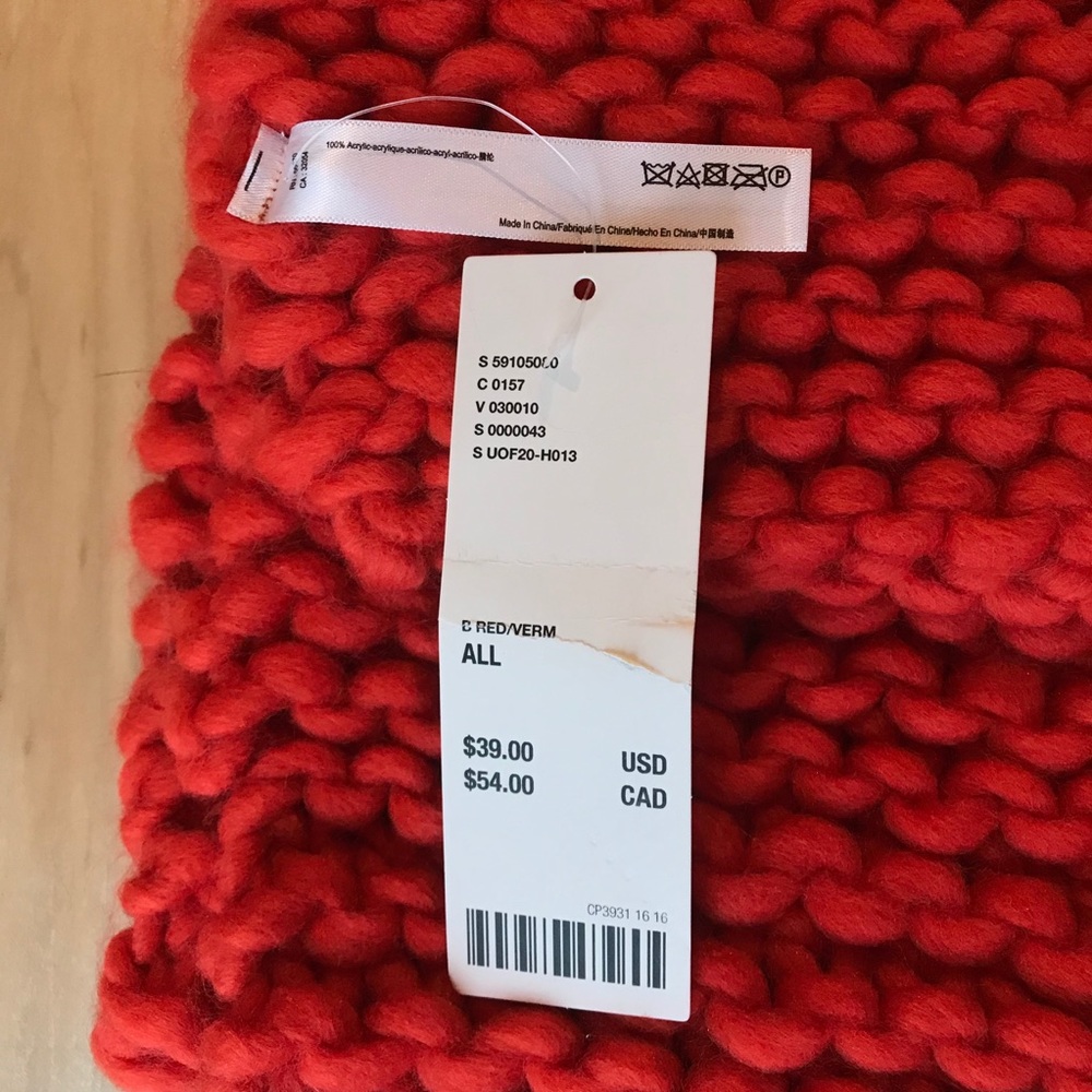 Urban Outfitters Clara Chunky Knit Scarf - Picture 4 of 5